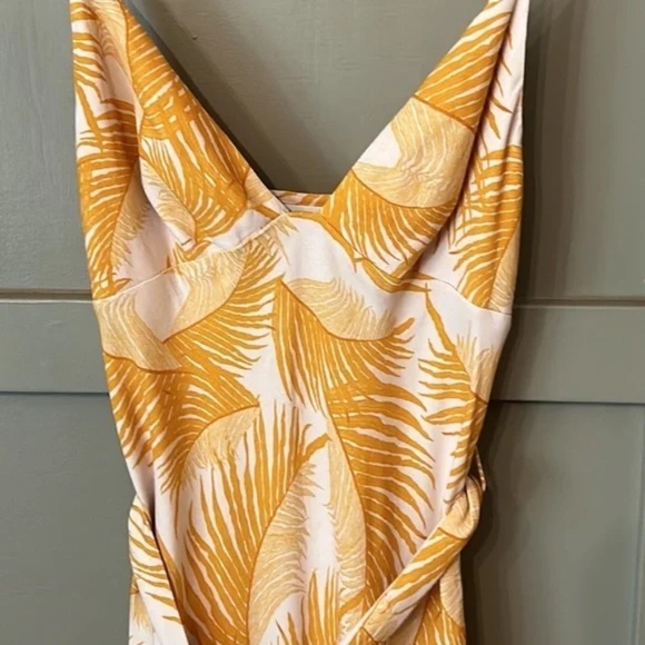 Shona Joy Phoenix Midi Slip Dress in Yellow/ Stone Belted Feather Print Size 6 - Picture 7 of 13